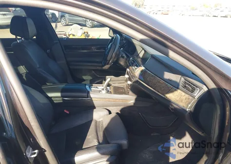 2014 BMW 740I z USA, uszkodzony, nr VIN WBAYA6C5XED826622